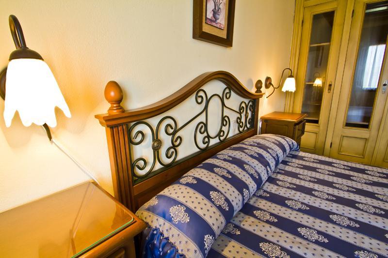 Hospedaje Granada San Vicente De La Barquera Room photo