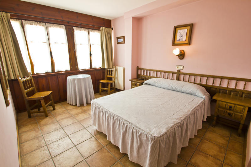 Hospedaje Granada San Vicente De La Barquera Room photo